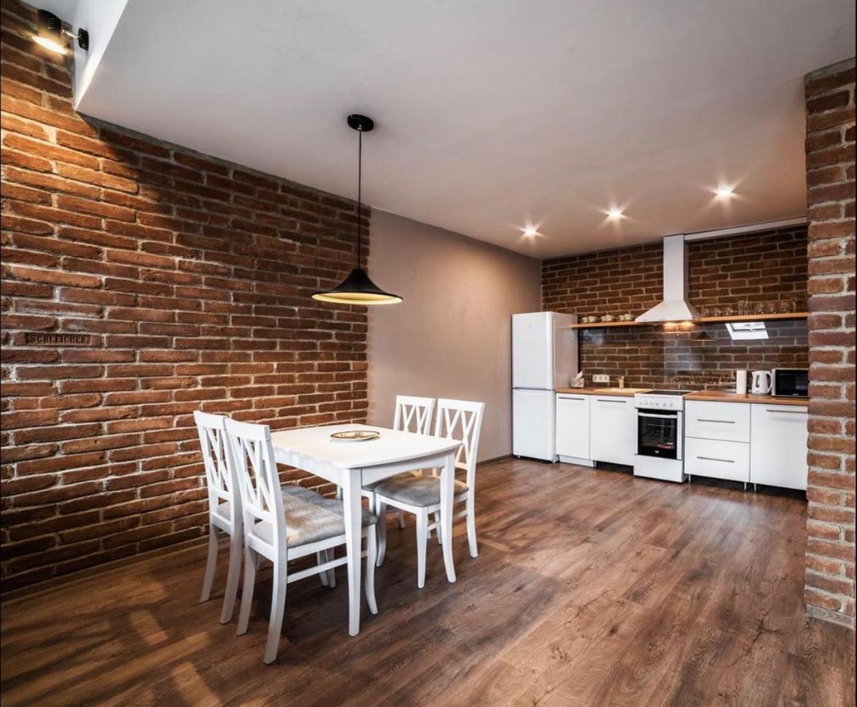 Apartment Ploscha Rynok Лвив Екстериор снимка
