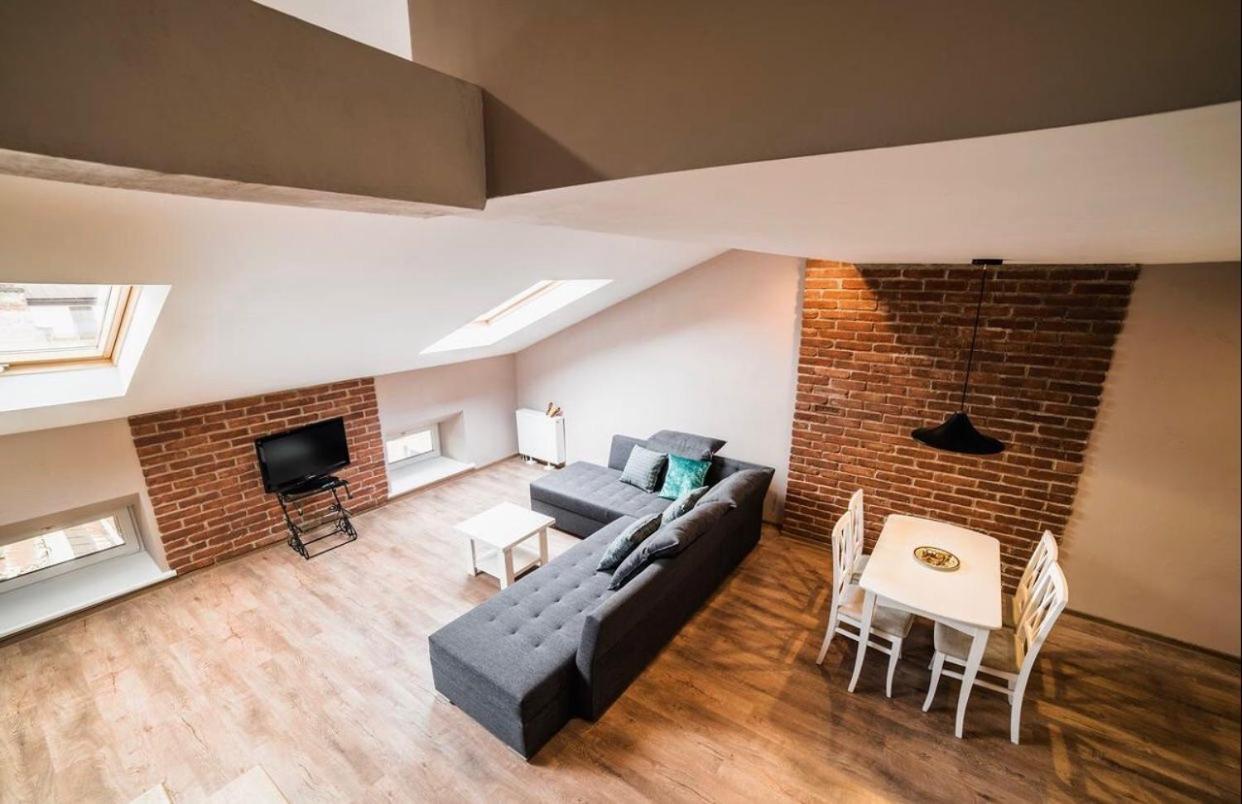 Apartment Ploscha Rynok Лвив Екстериор снимка